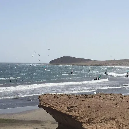 Spazioso Tenerife 公寓 *